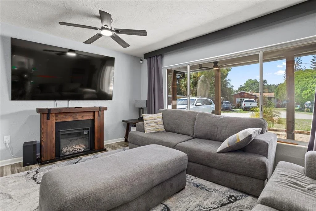 Photo of 6809 WILLOUGHBY LANE