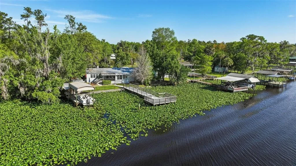 Photo of 334 PARADISE CIRCLE
