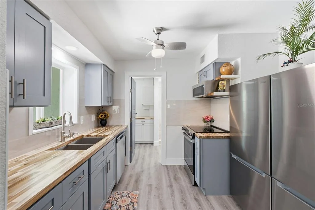 Photo of 1516 ADELE PLACE