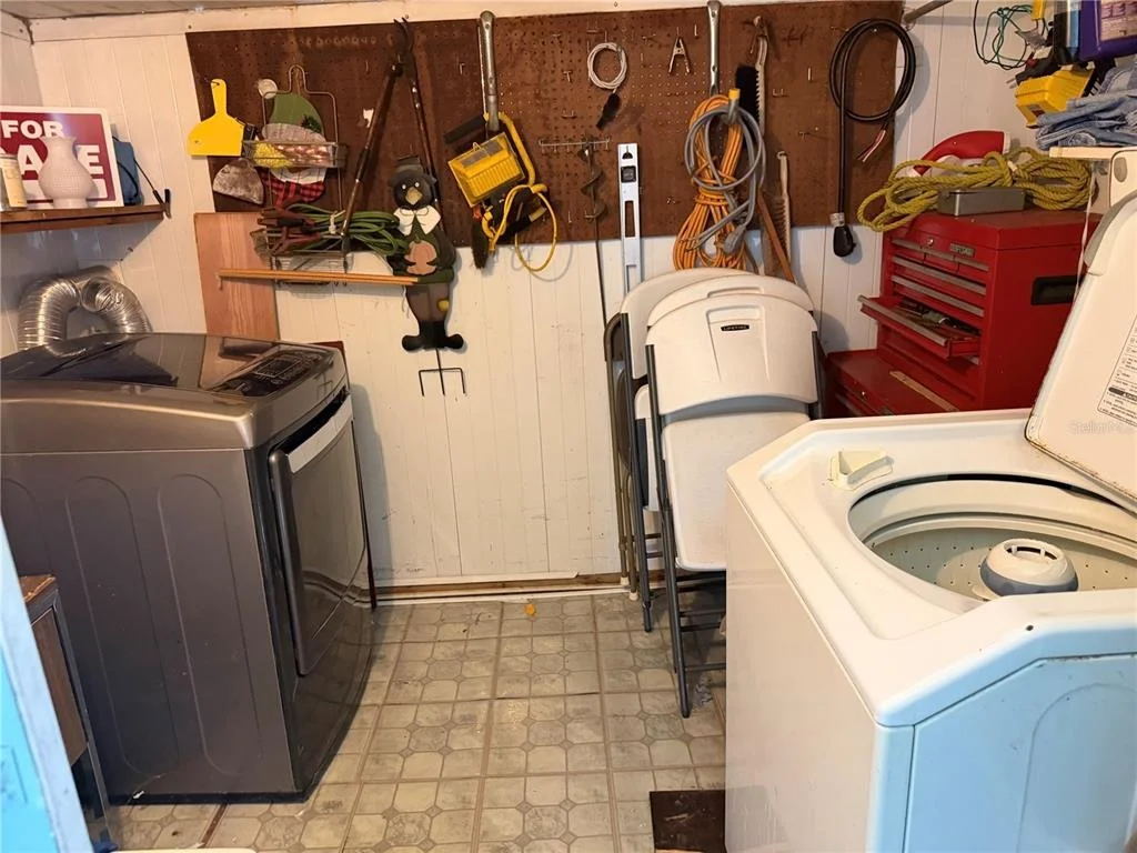 Photo of 2044 HOYLE DRIVE