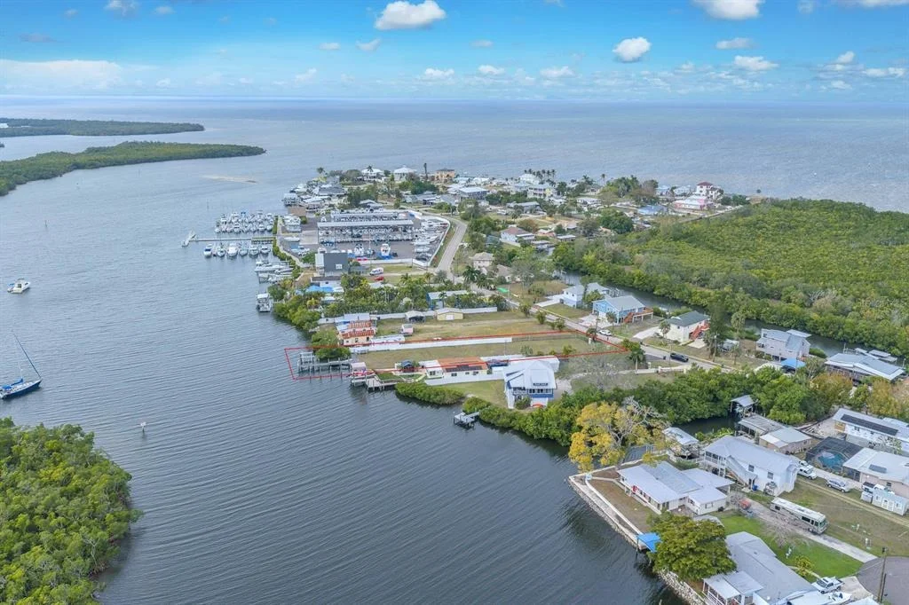 Photo of 3304 W SHELL POINT ROAD