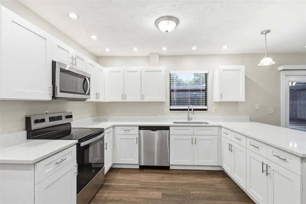 Photo of 483 SPRUCEVIEW DRIVE
