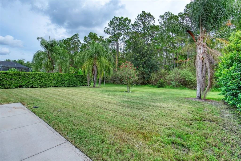 Photo of 56 THORNHILL CHASE CIRCLE