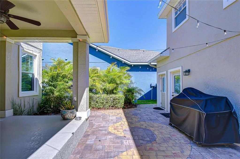 Photo of 6135 CHURCHSIDE DRIVE