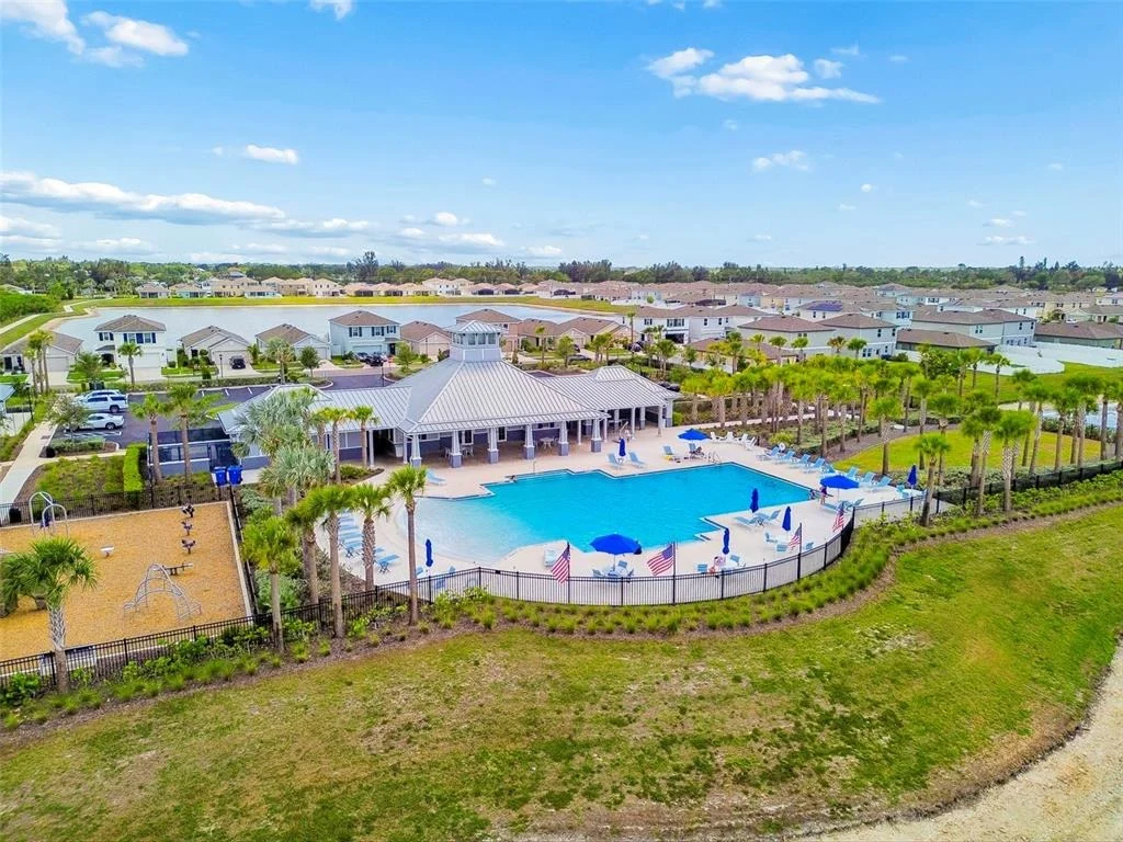 Photo of 575 OCEAN SPRAY DRIVE