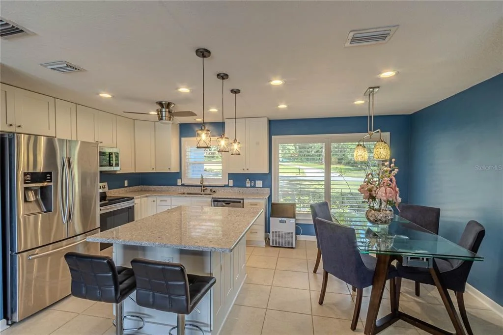 Photo of 6526 LYNN ROAD