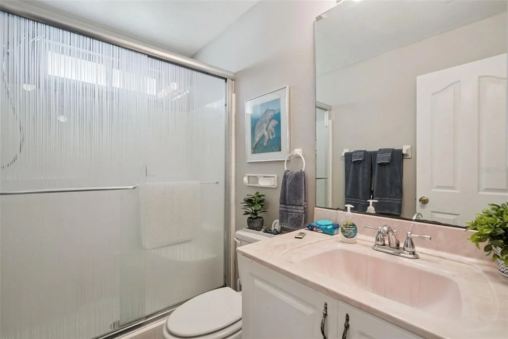 Photo of 2563 SHEFFIELD DRIVE