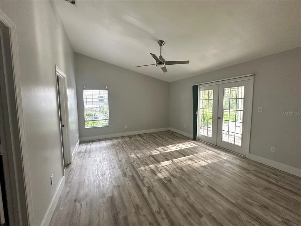 Photo of 4242 LEAFWAY CIRCLE