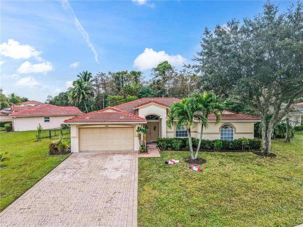 Photo of 132 CHESTNUT CIRCLE