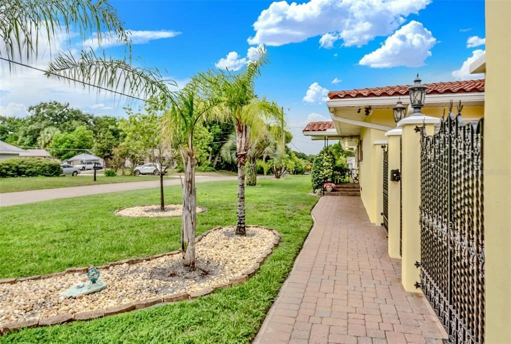 Photo of 123 SUNRISE BOULEVARD