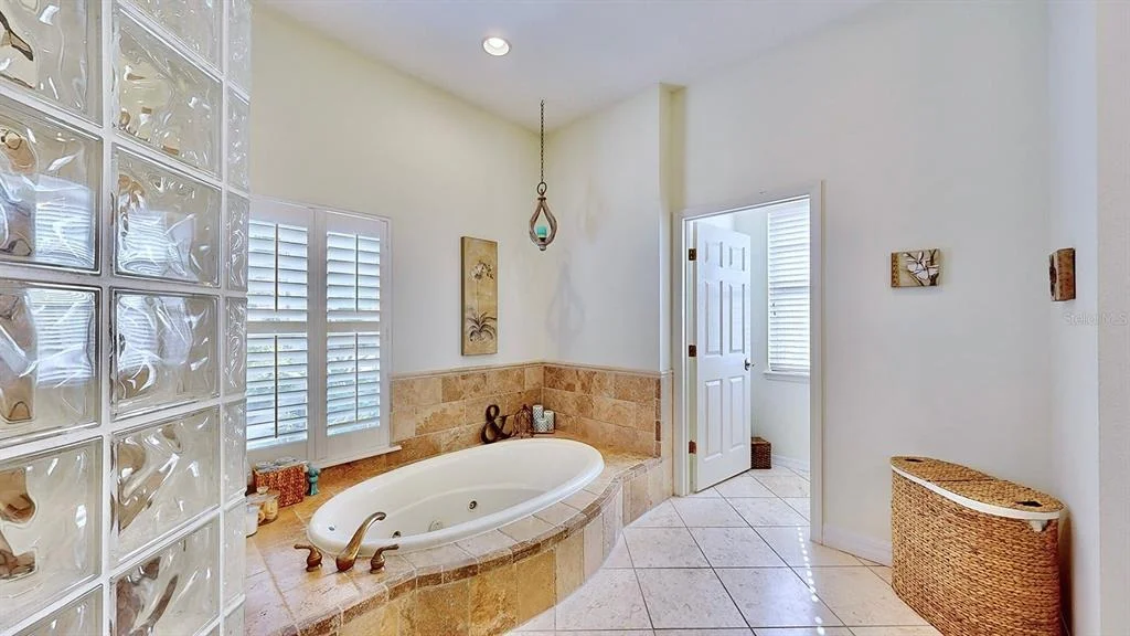 Photo of 615 ISLEBAY DRIVE