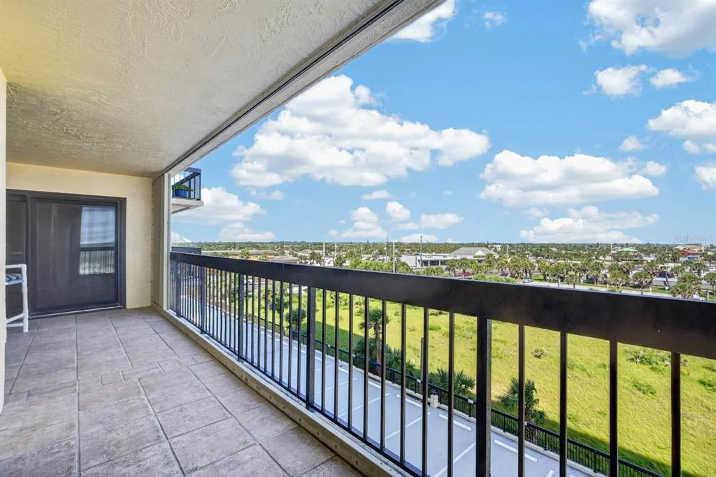 Photo of Unit 4E at 1513 OCEAN SHORE BOULEVARD