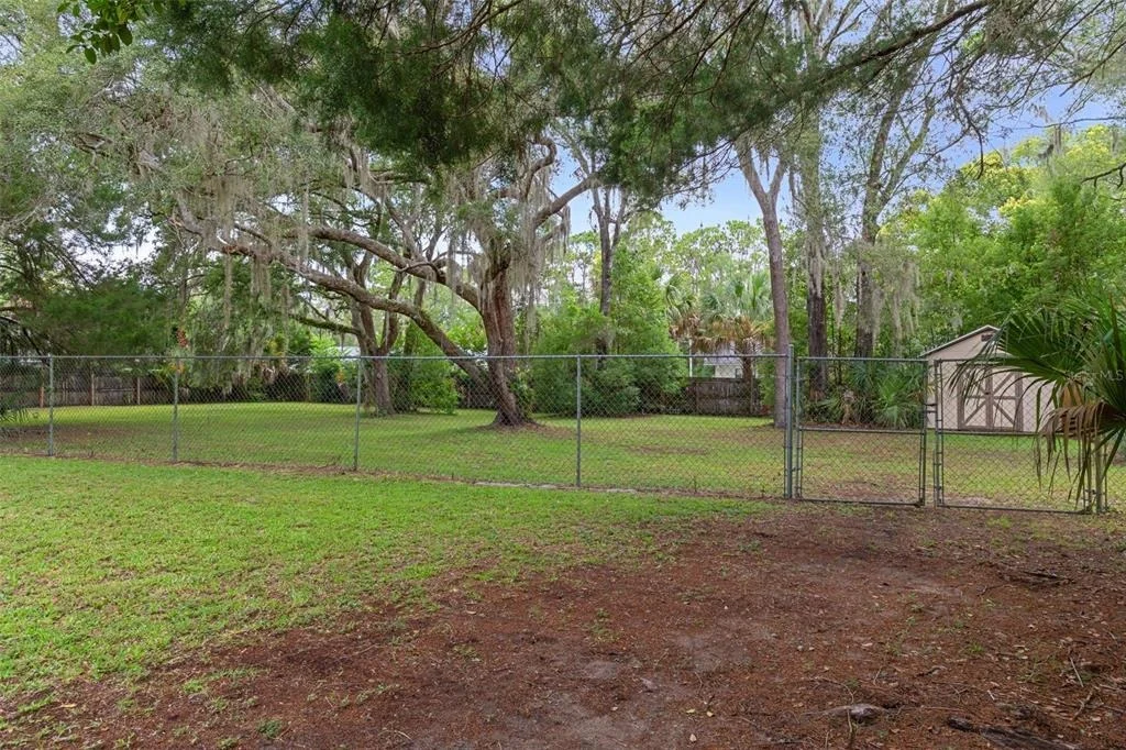Photo of 5931 N BROOKGREEN DRIVE