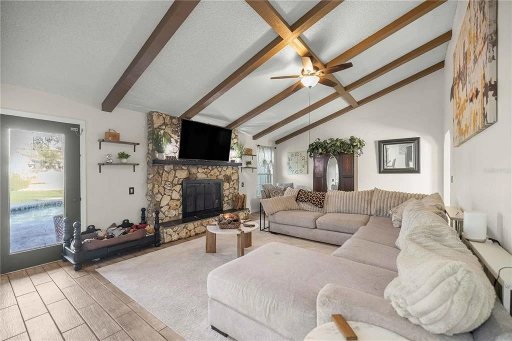 Photo of 1166 SE 44TH AVENUE