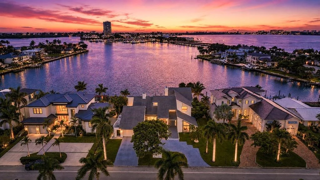 Photo of 216 BIRD KEY DRIVE