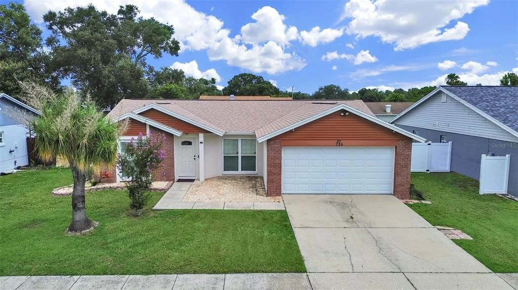 Photo of 726 STILLVIEW CIRCLE