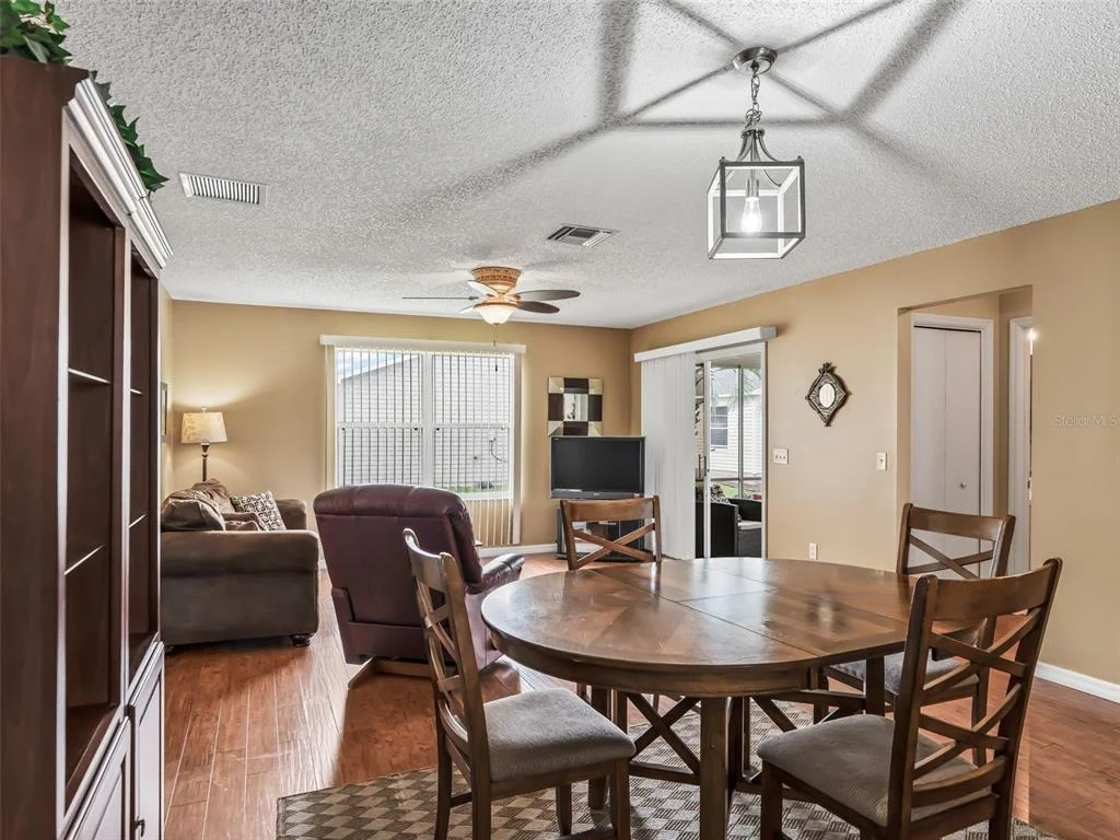 Photo of 897 LIVINGSTON LOOP