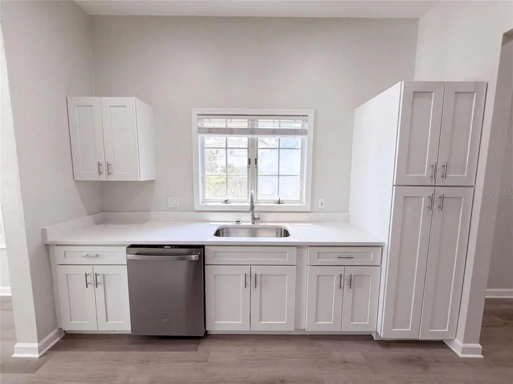 Photo of 24 BAY POINTE DRIVE