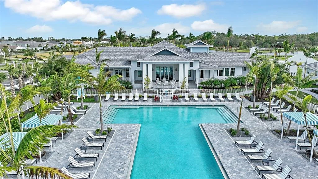 Photo of 9850 CRYSTAL ISLES CIRCLE