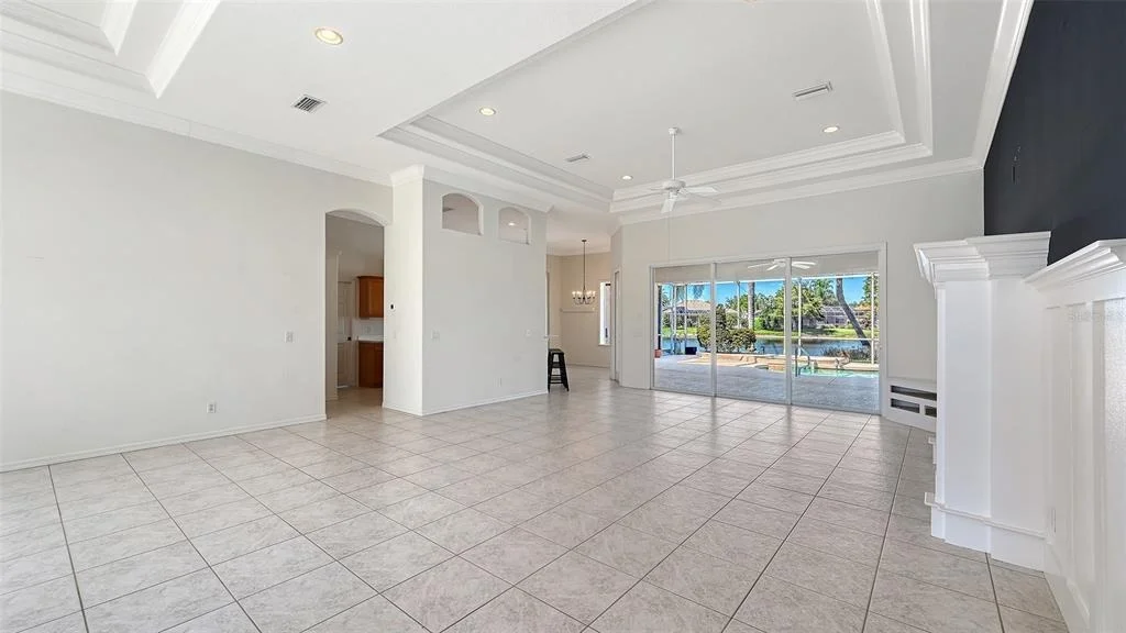 Photo of 335 PARK TRACE BOULEVARD