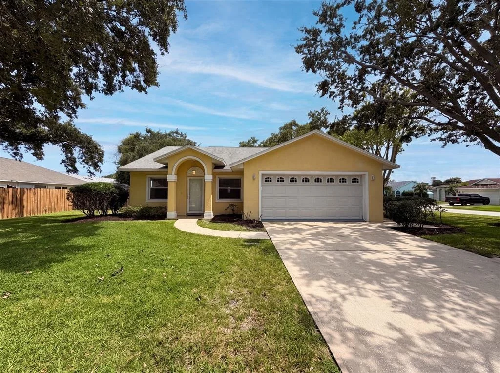 Photo of 1015 DEER RUN DRIVE