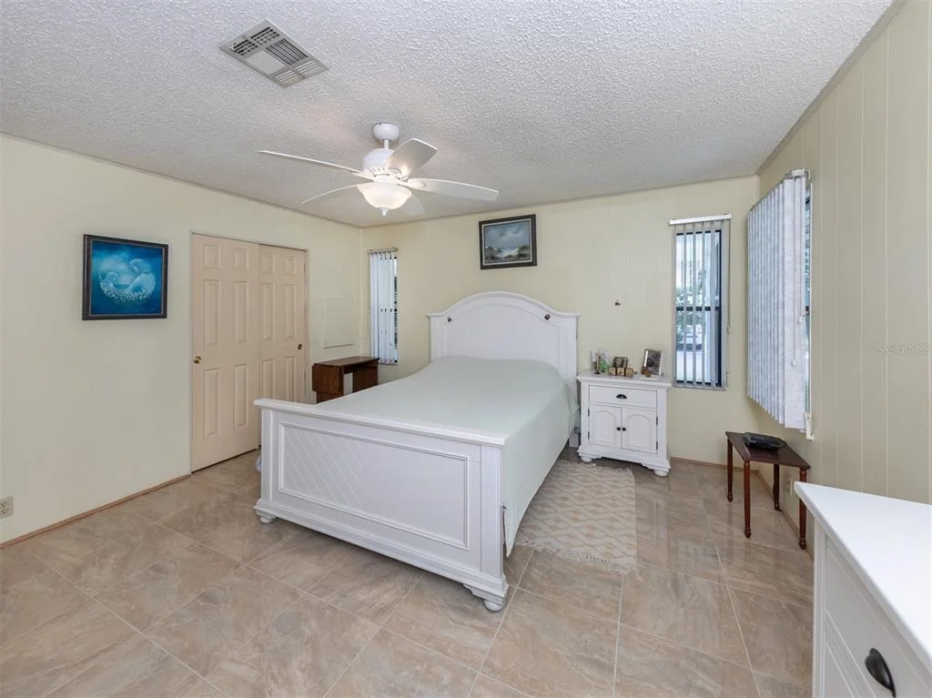 Photo of 628 LA JOLLA CIRCLE