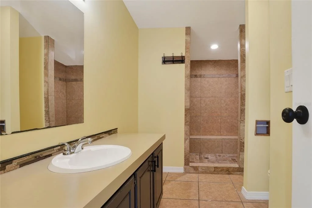 Photo of 321 KENT ROAD