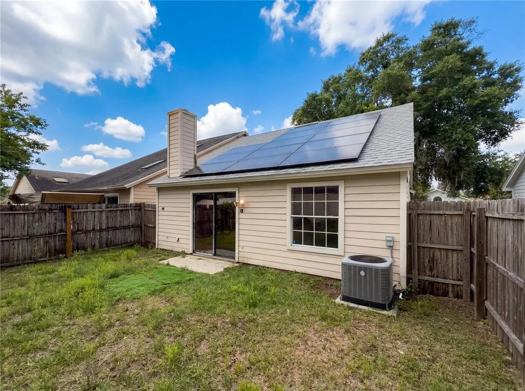 Photo of 1696 CHATHAM CIRCLE