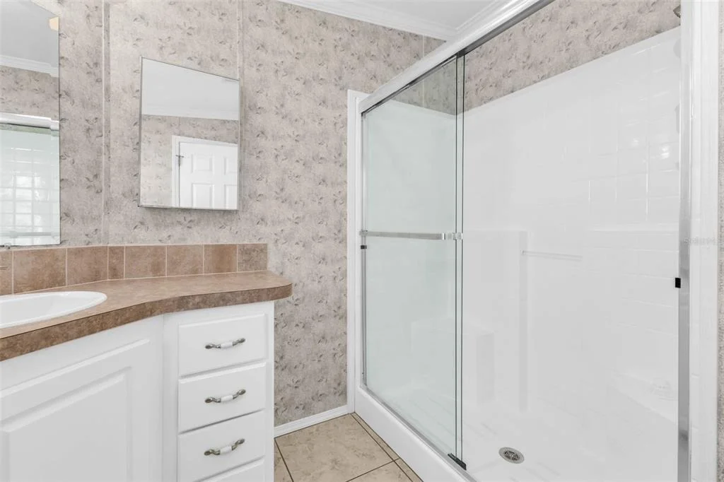 Photo of 634 LEISURE