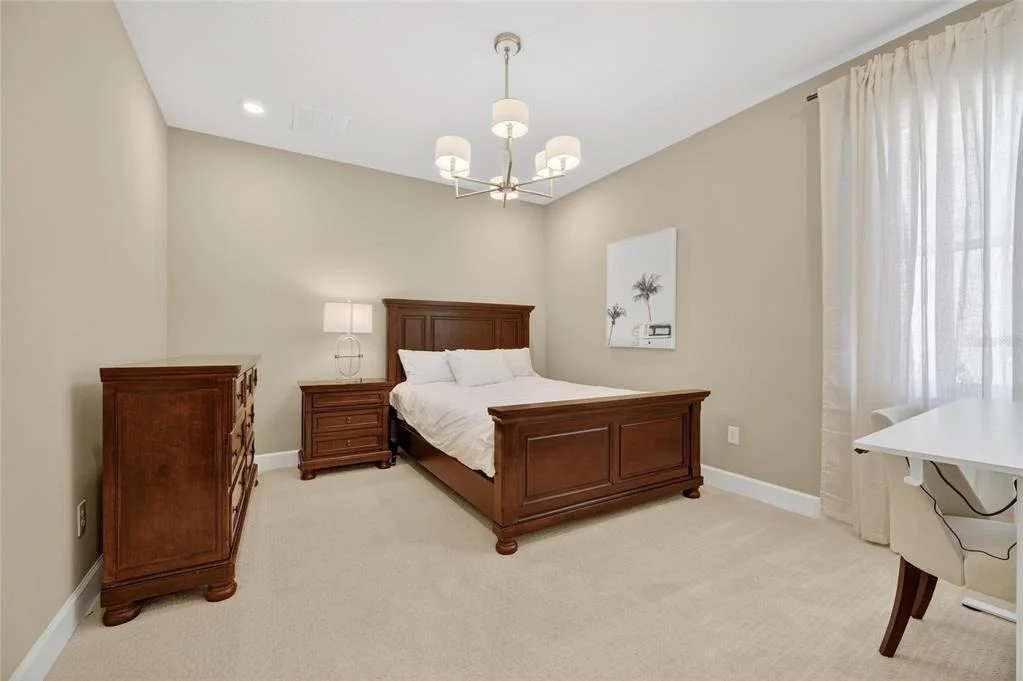 Photo of 914 SIGNET DRIVE