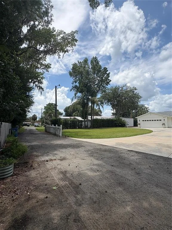 Photo of 1645 SPRING GARDEN DRIVE