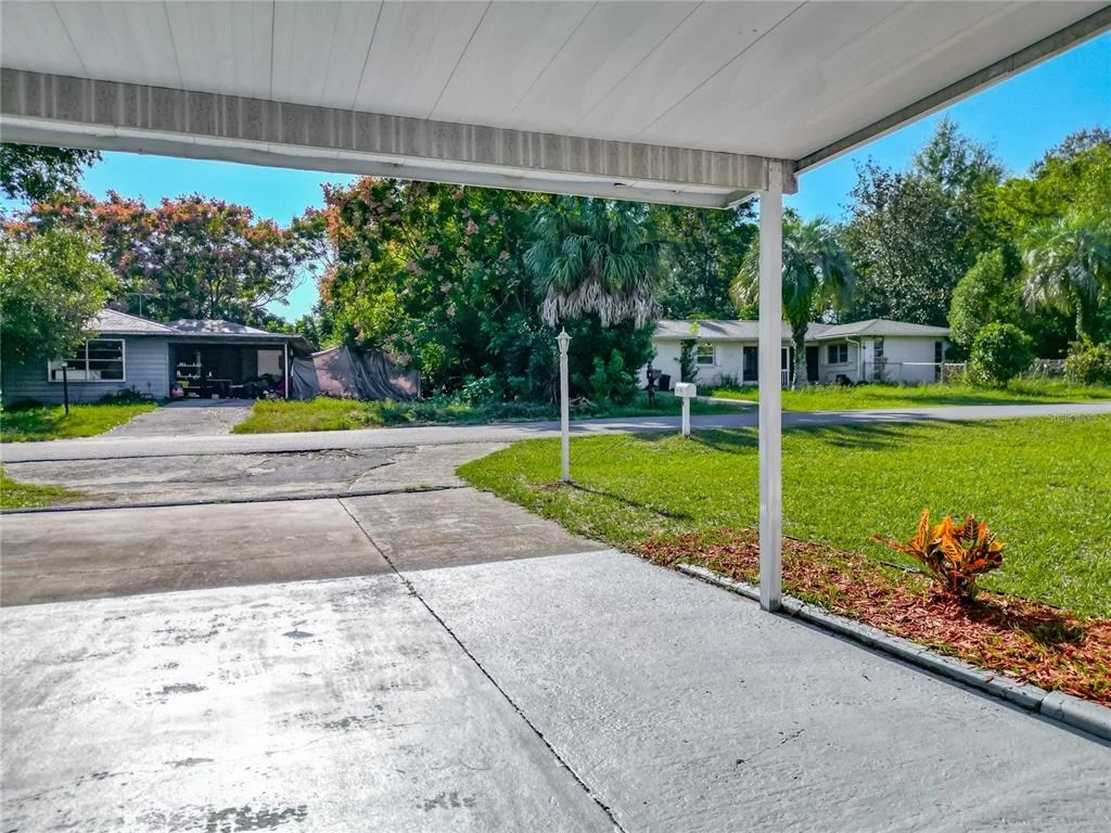 Photo of 46 LAKE COURT LOOP