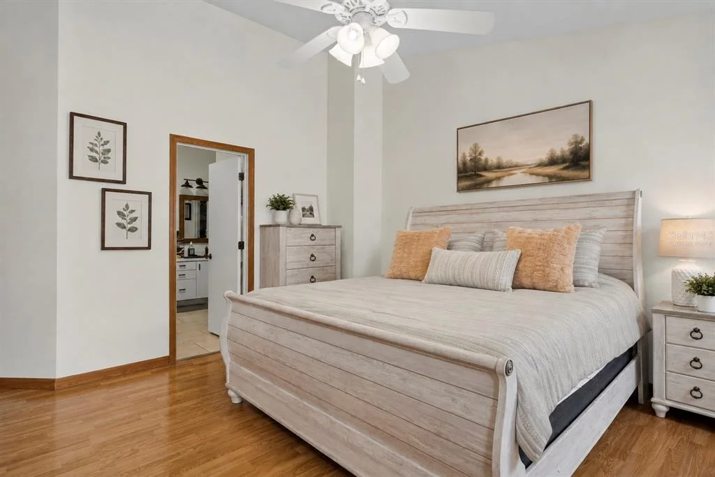 Photo of 726 ROCHESTER LOOP