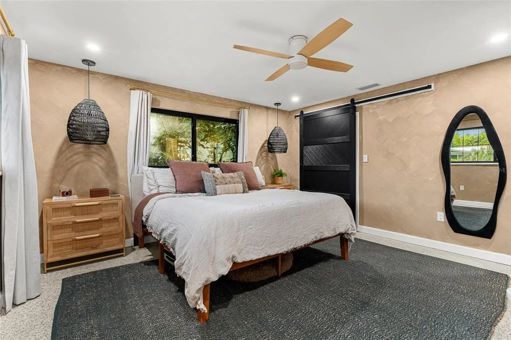 Photo of 2410 VALENCIA DRIVE