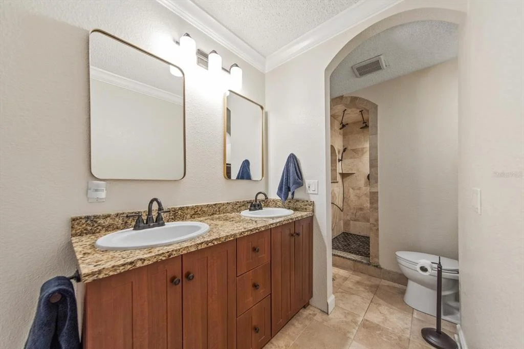 Photo of 3005 SUNSET DRIVE
