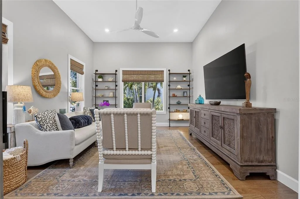 Photo of 825 MANNS HARBOR DRIVE