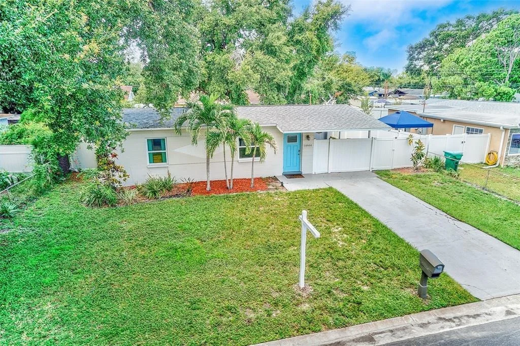 Photo of 10664 STARKEY ROAD