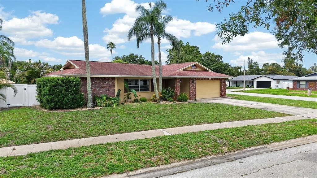 Photo of 2221 COLONIAL DRIVE