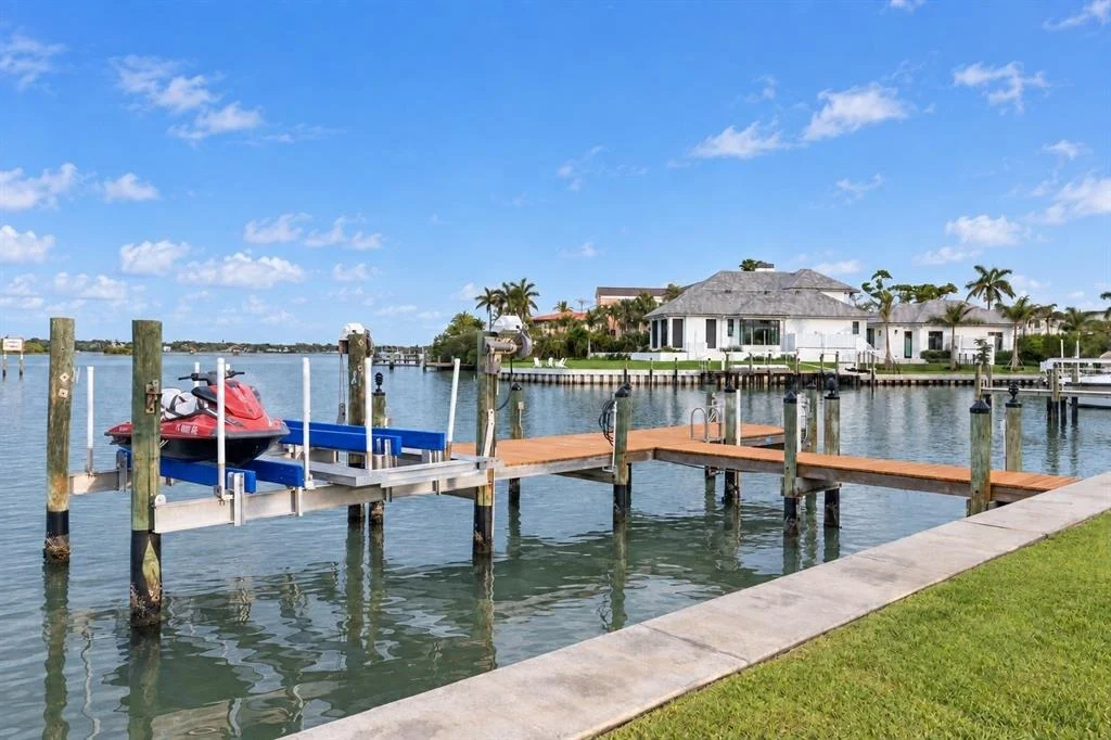 Photo of 4034 ROBERTS POINT ROAD