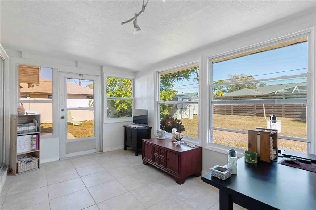 Photo of 3035 SHAMROCK DRIVE