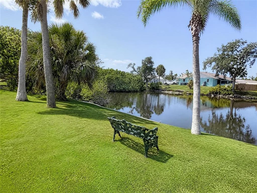 Photo of 935 LINDEN ROAD