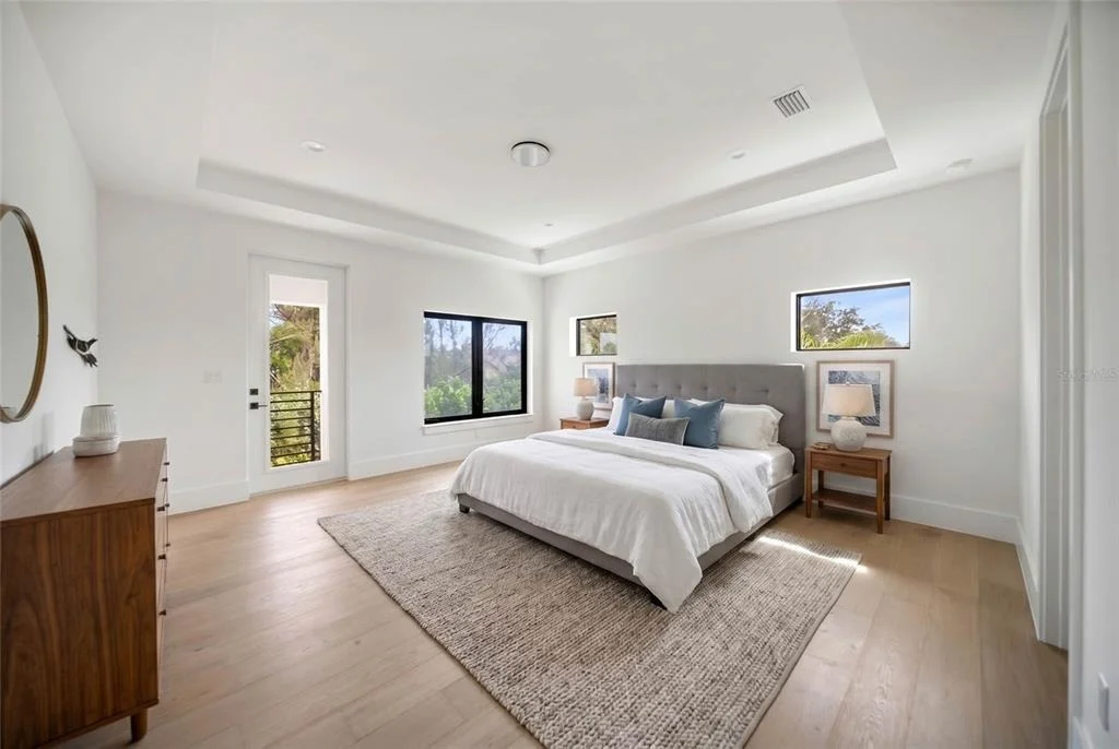 Photo of 626 BUTTONWOOD DRIVE