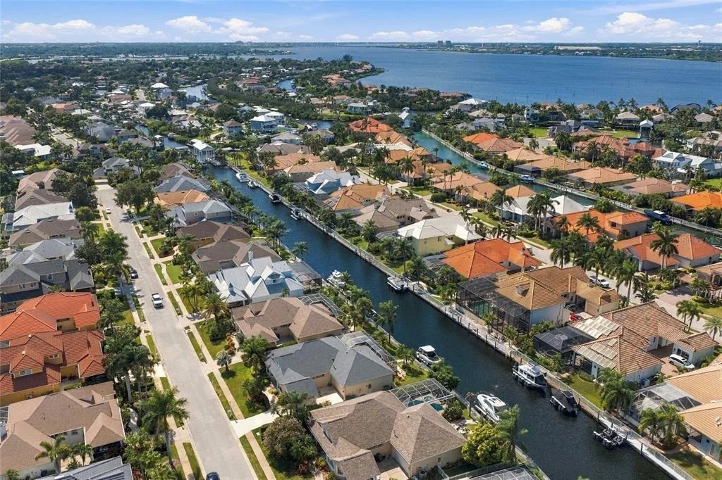 Photo of 4727 PINNACLE DRIVE