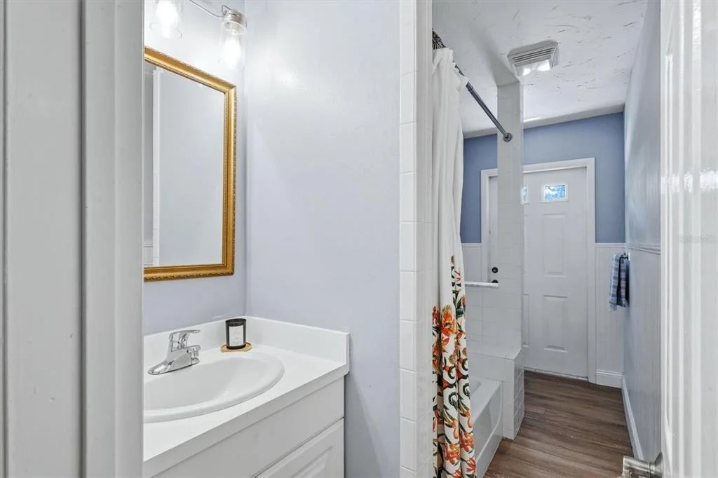 Photo of 10125 OAK RUN DRIVE