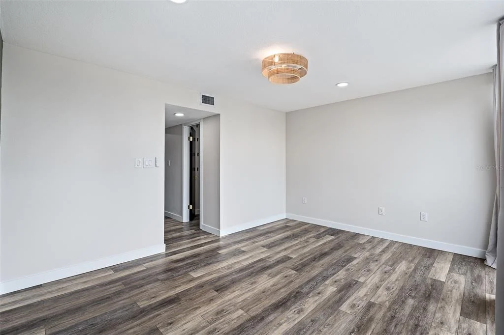 Photo of Unit UT87 at 5500 OCEAN SHORE BOULEVARD
