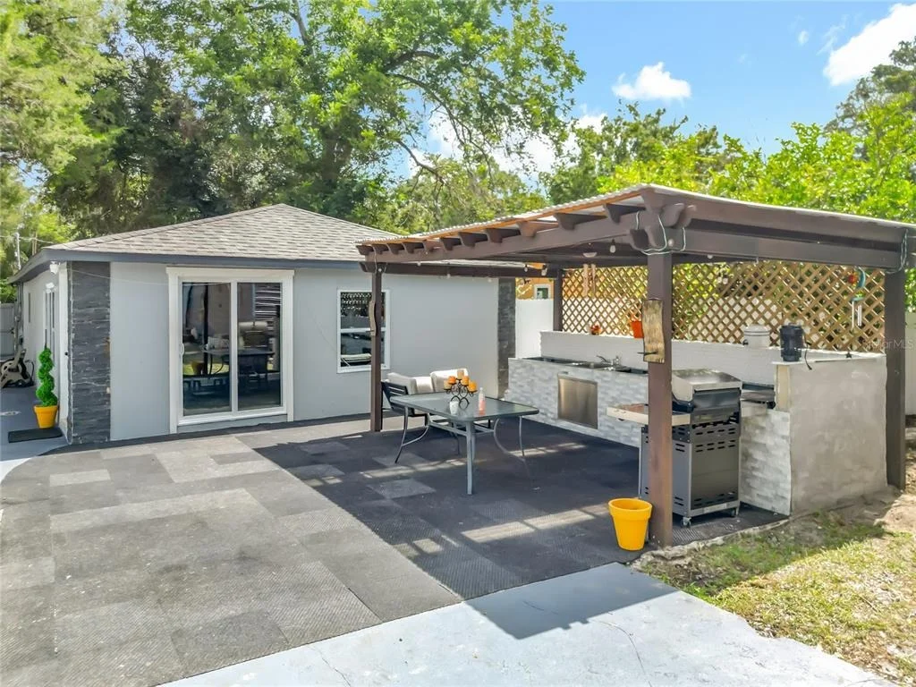 Photo of 638 NW 6TH TERRACE