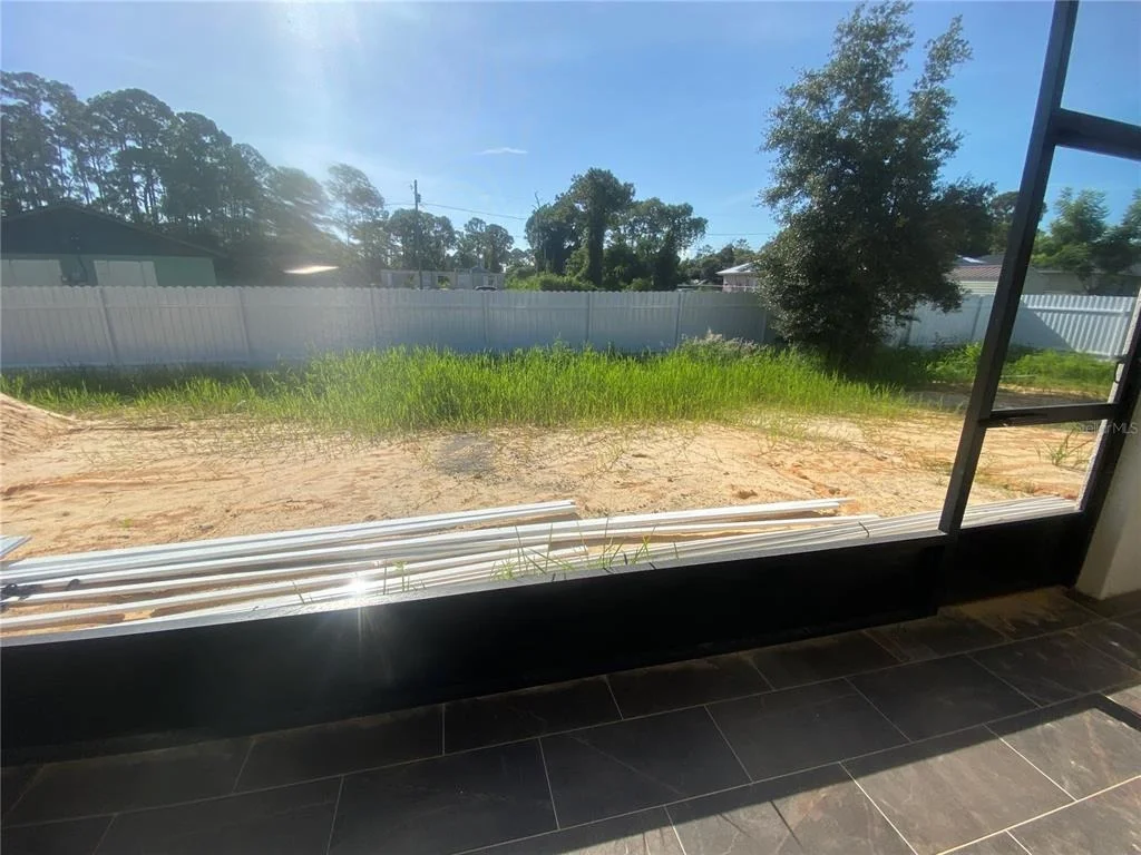 Photo of 410 CITROEN DRIVE