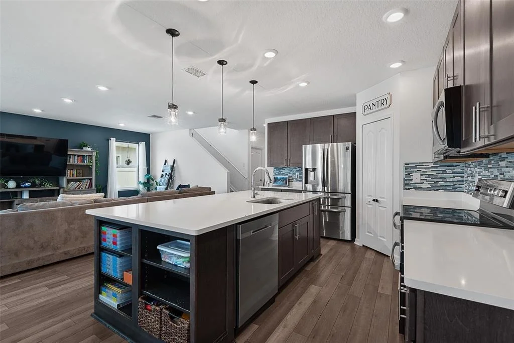 Photo of 123 OAKLEAF WAY