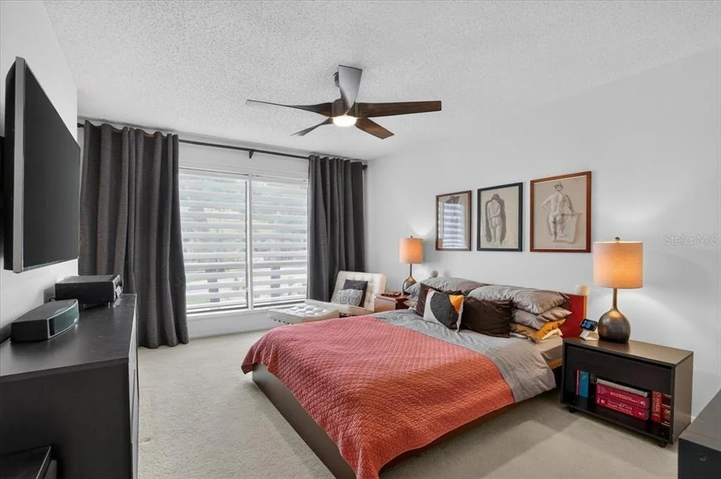 Photo of Unit 310 at 4001 BENEVA ROAD