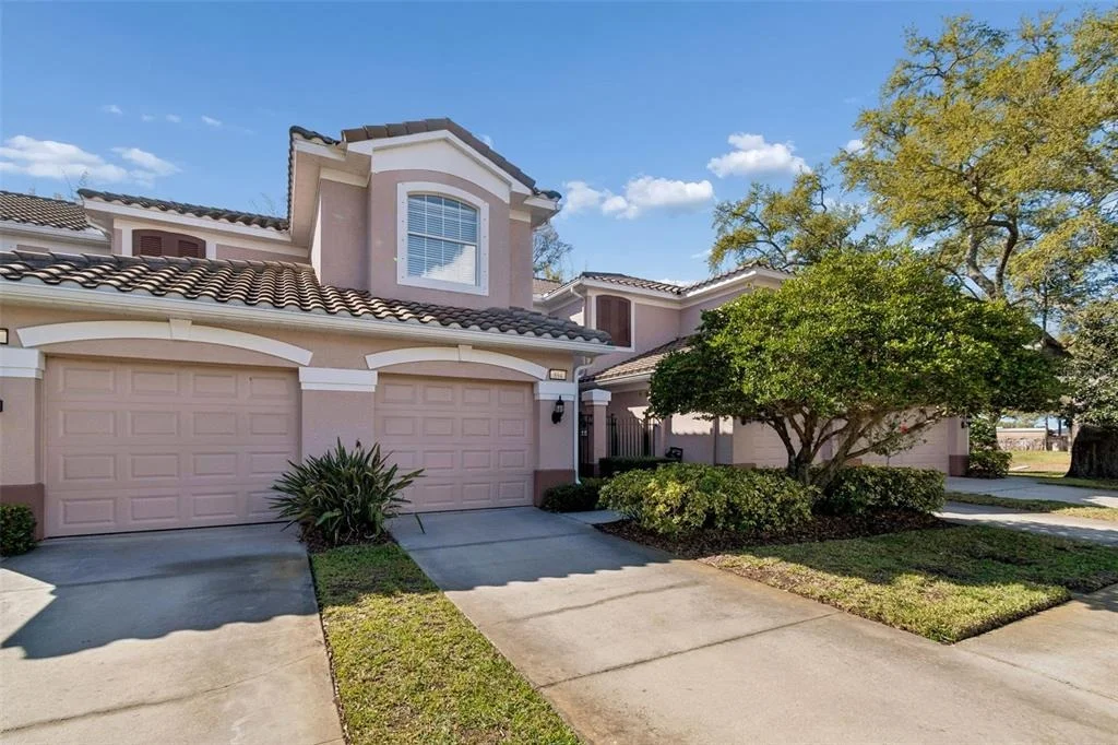 Photo of 894 LANTERN WAY